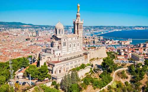 Marseille Sightseeing Bustour Open-top sightseeingbus in de Oude Haven van Marseille