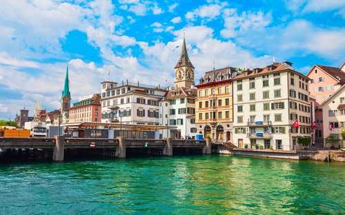 Zürich Hop-On Hop-Off Bus Open-top sightseeingbus bij het Meer van Zürich