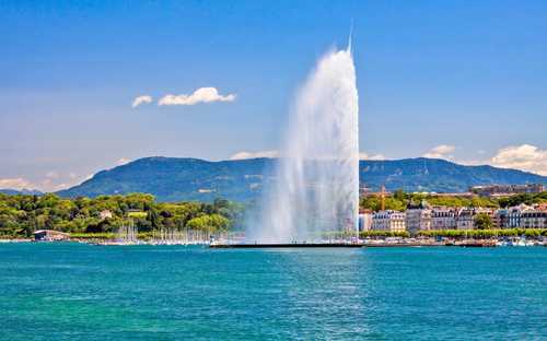 Genève Sightseeing Bustour Open-top sightseeingbus bij het Meer van Genève